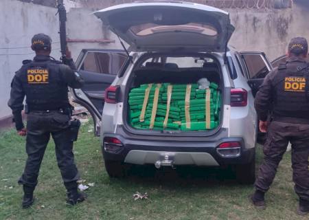 Trio é preso com quase meia tonelada de maconha em Ponta Porã